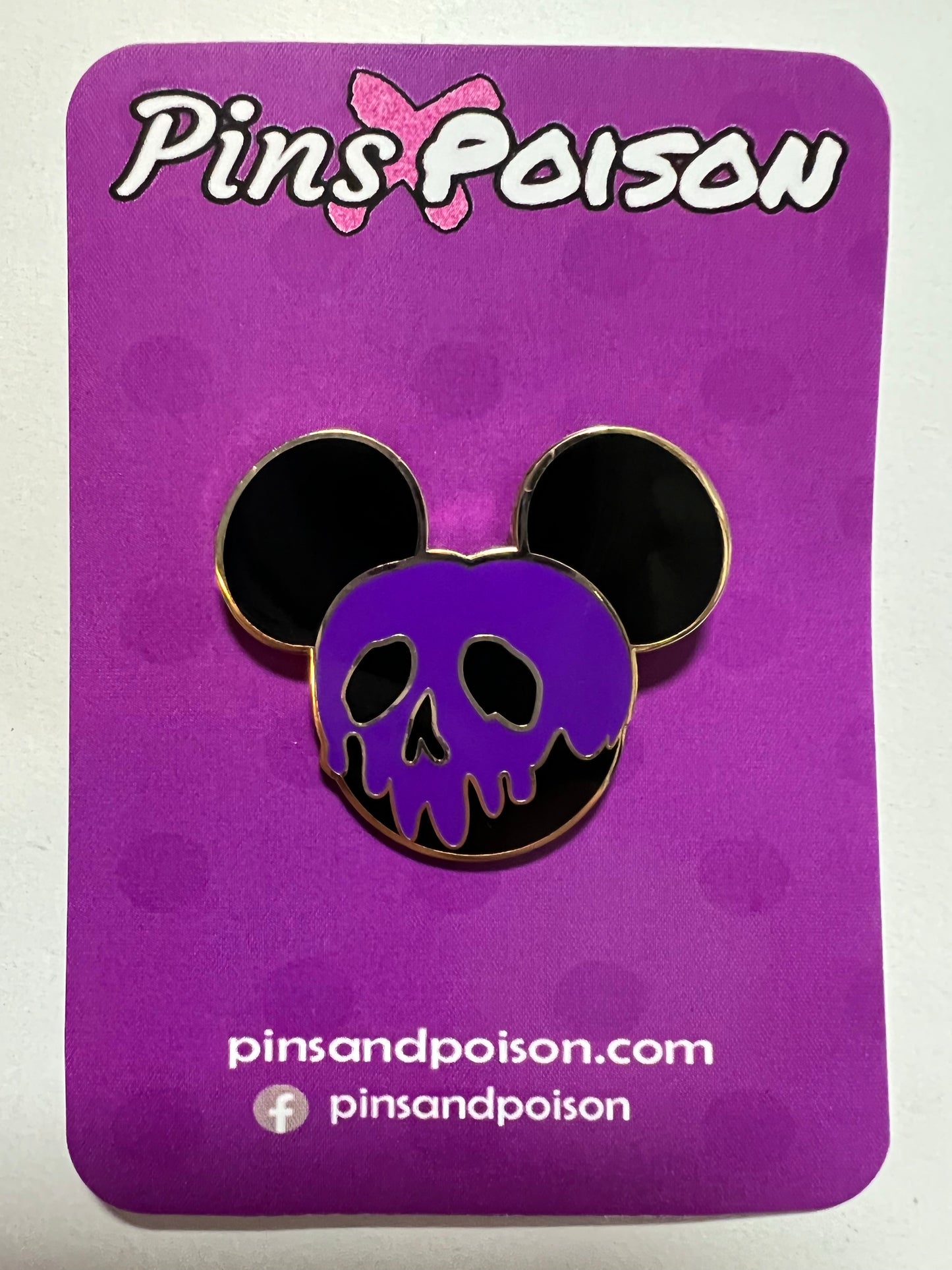 Poison Skull Pin - Ursula Purple