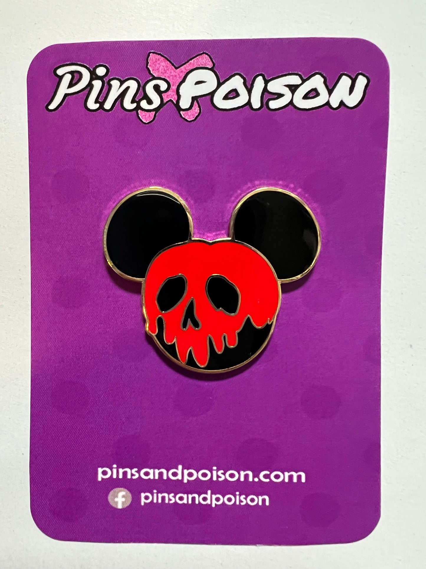 Poison Skull Pin - IncrediRed